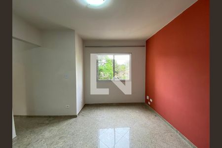 Sala de apartamento para alugar com 3 quartos, 76m² em Vila Cláudia, São Paulo