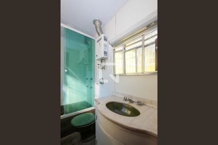 Casa à venda com 210m², 3 quartos e 1 vaga Casa à venda com 210m², 3 quartos e 1 vagaBanheiro da Suíte