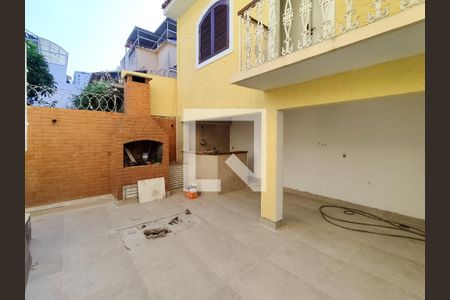 Casa à venda com 210m², 3 quartos e 1 vaga Casa à venda com 210m², 3 quartos e 1 vagaChurrasqueira