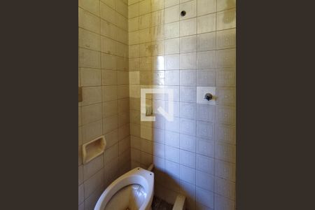 Casa à venda com 210m², 3 quartos e 1 vaga Casa à venda com 210m², 3 quartos e 1 vagaBanheiro de serviço