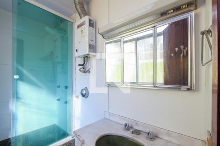 Casa à venda com 210m², 3 quartos e 1 vaga Casa à venda com 210m², 3 quartos e 1 vagaBanheiro da Suíte