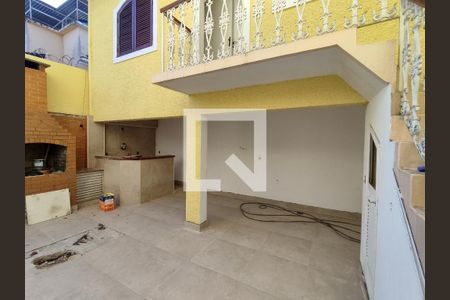 Casa à venda com 210m², 3 quartos e 1 vaga Casa à venda com 210m², 3 quartos e 1 vagaChurrasqueira