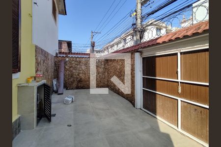 Casa à venda com 210m², 3 quartos e 1 vaga Casa à venda com 210m², 3 quartos e 1 vagaQuintal