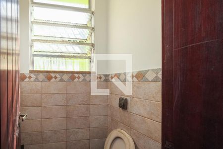 Casa à venda com 210m², 3 quartos e 1 vaga Casa à venda com 210m², 3 quartos e 1 vagaBanheiro Corredor