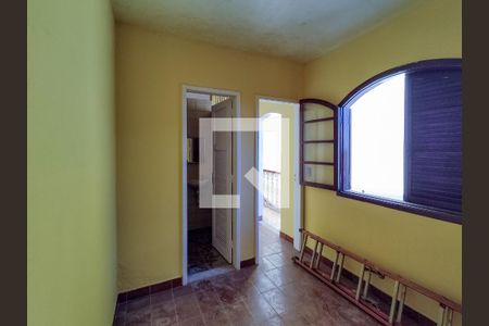 Casa à venda com 210m², 3 quartos e 1 vaga Casa à venda com 210m², 3 quartos e 1 vagaQuarto de Serviço