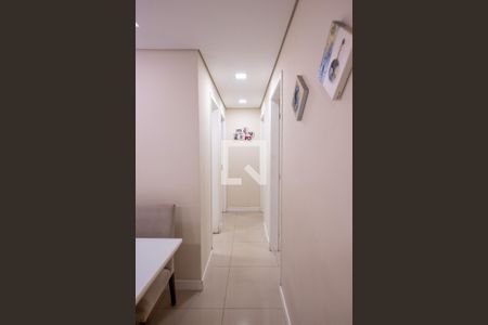 Corredor de apartamento para alugar com 3 quartos, 62m² em Jardim Santa Emília, São Paulo