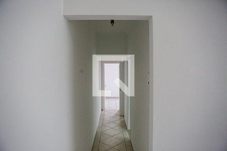 Corredor de casa à venda com 4 quartos, 200m² em Jardim Stella, Santo André