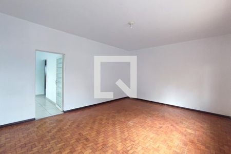 Sala de Estar de casa para alugar com 3 quartos, 104m² em Vila Marieta, Campinas