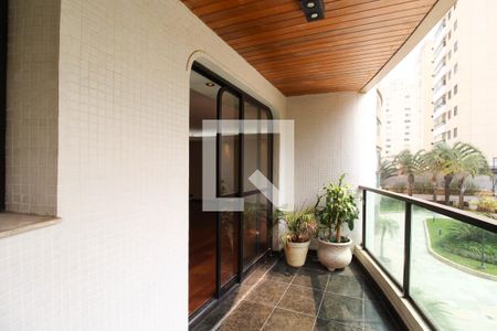 Varanda de apartamento para alugar com 4 quartos, 220m² em Indianópolis, São Paulo