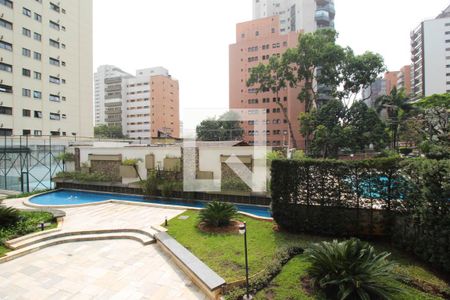 Vista de apartamento para alugar com 4 quartos, 220m² em Indianópolis, São Paulo