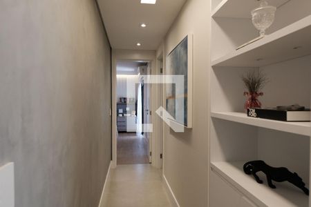 Corredor de apartamento à venda com 2 quartos, 127m² em Sumaré, São Paulo