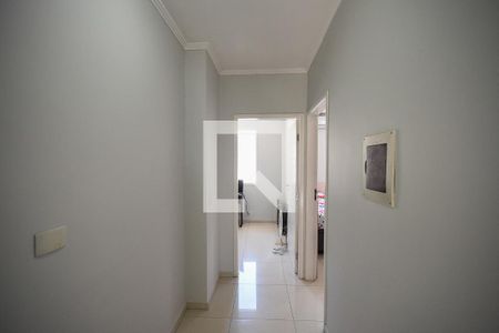 Corredor de casa de condomínio à venda com 3 quartos, 180m² em Jardim Taboão, São Paulo