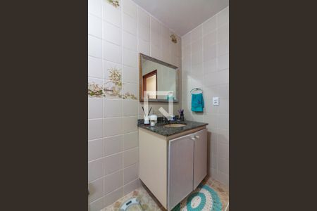 Casa à venda com 165m², 3 quartos e 2 vagas Casa à venda com 165m², 3 quartos e 2 vagasBanheiro 2