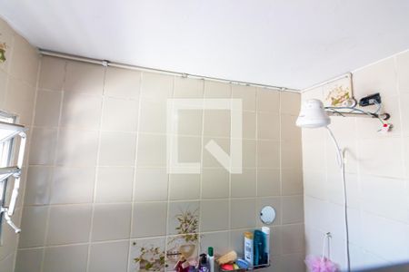 Casa à venda com 165m², 3 quartos e 2 vagas Casa à venda com 165m², 3 quartos e 2 vagasBanheiro 2