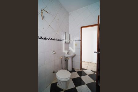 Casa para alugar com 700m², 3 quartos e 6 vagas Casa para alugar com 700m², 3 quartos e 6 vagasBanheiro