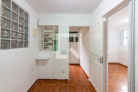 Sala de casa para alugar com 2 quartos, 55m² em Km 18, Osasco