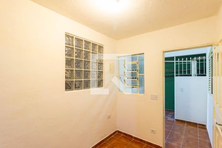 Sala de casa para alugar com 2 quartos, 55m² em Km 18, Osasco