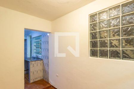 Sala de casa para alugar com 2 quartos, 55m² em Km 18, Osasco