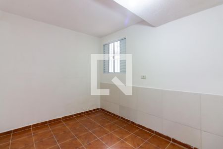 Quarto 2 de casa para alugar com 2 quartos, 55m² em Km 18, Osasco