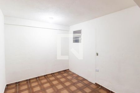 Quarto 2 de casa para alugar com 2 quartos, 55m² em Km 18, Osasco