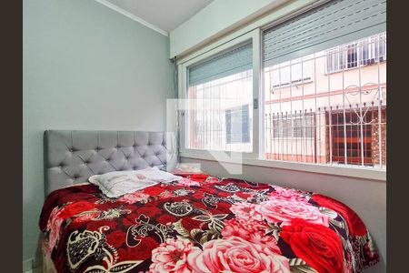 Quarto de apartamento à venda com 1 quarto, 36m² em Rubem Berta, Porto Alegre