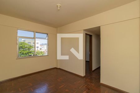 Sala de apartamento para alugar com 2 quartos, 75m² em Olaria, Rio de Janeiro