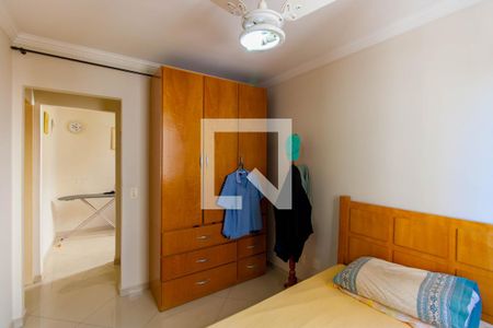 Quarto 1 de apartamento para alugar com 3 quartos, 59m² em Vila Bela, São Paulo