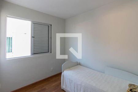 Quarto 2 de apartamento à venda com 3 quartos, 160m² em Carlos Prates, Belo Horizonte