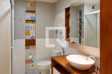 Banheiro de apartamento para alugar com 1 quarto, 43m² em Partenon, Porto Alegre