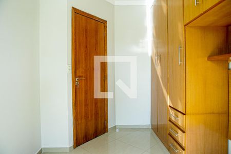 Quarto 1 de apartamento para alugar com 2 quartos, 51m² em Jardim Silvana, Santo André