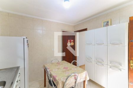 Casa à venda com 63m², 2 quartos e 2 vagas Casa à venda com 63m², 2 quartos e 2 vagasCozinha