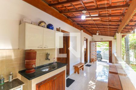 Casa à venda com 63m², 2 quartos e 2 vagas Casa à venda com 63m², 2 quartos e 2 vagasVaranda