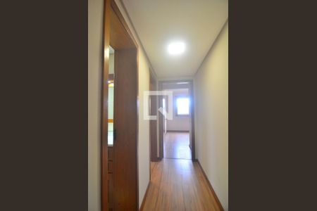 Corredor de apartamento à venda com 4 quartos, 126m² em Marechal Rondon, Canoas