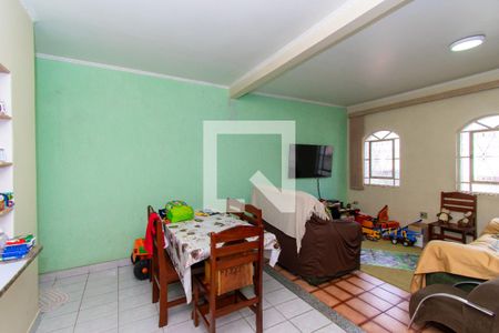 Sala de Jantar de casa à venda com 3 quartos, 200m² em Jd Nice, São Paulo