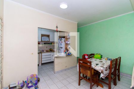 Sala de Jantar de casa à venda com 3 quartos, 200m² em Jd Nice, São Paulo