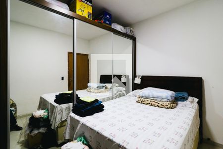 Casa à venda com 530m², 4 quartos e 4 vagas Casa à venda com 530m², 4 quartos e 4 vagasQuarto 4