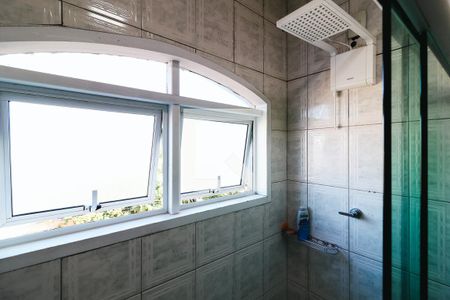 Casa à venda com 530m², 4 quartos e 4 vagas Casa à venda com 530m², 4 quartos e 4 vagasBanheiro