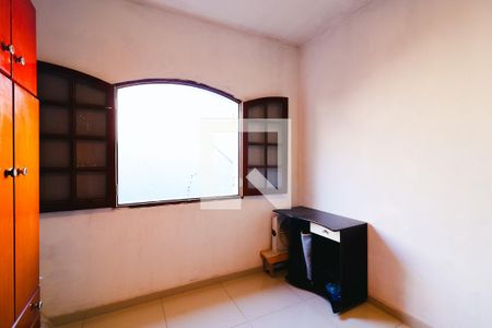 Casa à venda com 530m², 4 quartos e 4 vagas Casa à venda com 530m², 4 quartos e 4 vagasQuarto 2