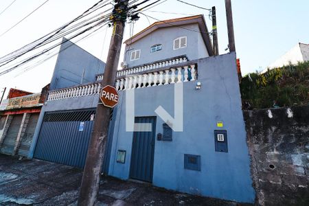 Casa à venda com 530m², 4 quartos e 4 vagas Casa à venda com 530m², 4 quartos e 4 vagasFachada