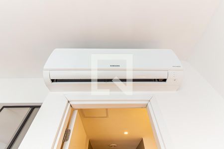 Studio - Detalhe Ar Condicionado de kitnet/studio para alugar com 1 quarto, 23m² em Consolação, São Paulo