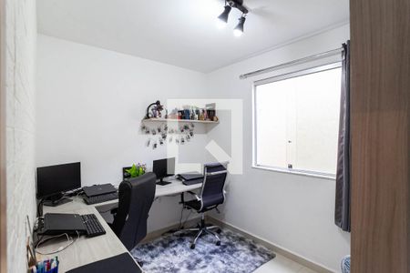 Quarto 2 de apartamento para alugar com 2 quartos, 77m² em Vila Jardim Leblon, Belo Horizonte