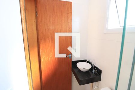 Banheiro  de apartamento para alugar com 1 quarto, 32m² em Vila Carrao, São Paulo