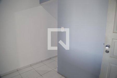 Sala de casa para alugar com 1 quarto, 30m² em Piqueri, São Paulo