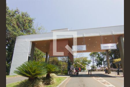 Casa para alugar com 408m², 4 quartos e 4 vagas Casa para alugar com 408m², 4 quartos e 4 vagasFachada