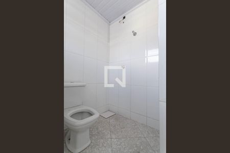 Banheiro da suíte  de casa para alugar com 1 quarto, 46m² em Tupi B, Belo Horizonte