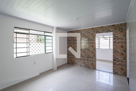 Sala  de casa para alugar com 1 quarto, 46m² em Tupi B, Belo Horizonte