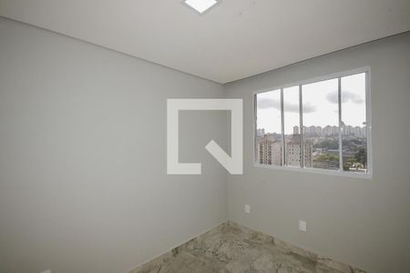 Quarto 2 de apartamento para alugar com 2 quartos, 42m² em Jardim Maria Duarte, São Paulo