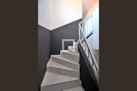 Escada de casa à venda com 3 quartos, 125m² em Jardim Itapoan, Santo André