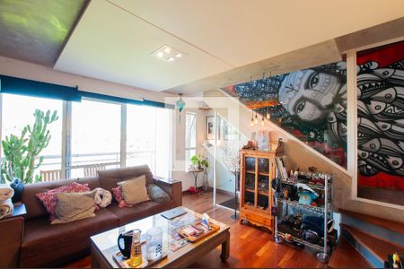 Sala de apartamento à venda com 1 quarto, 101m² em Vila Madalena, São Paulo