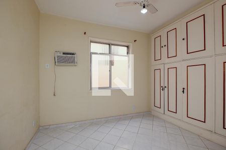 Quarto 1 de apartamento para alugar com 2 quartos, 74m² em Grajaú, Rio de Janeiro